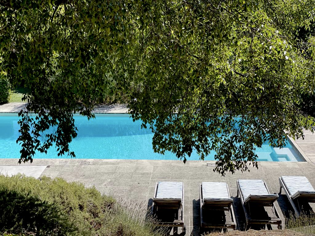 GVOAE3837 Aperitif at la Baye des Anges